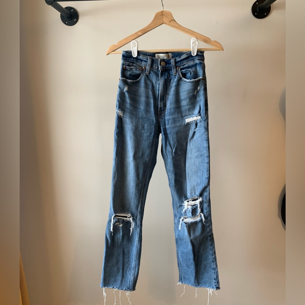 Abercrombie Ultra High Rise Ankle Straight Jeans